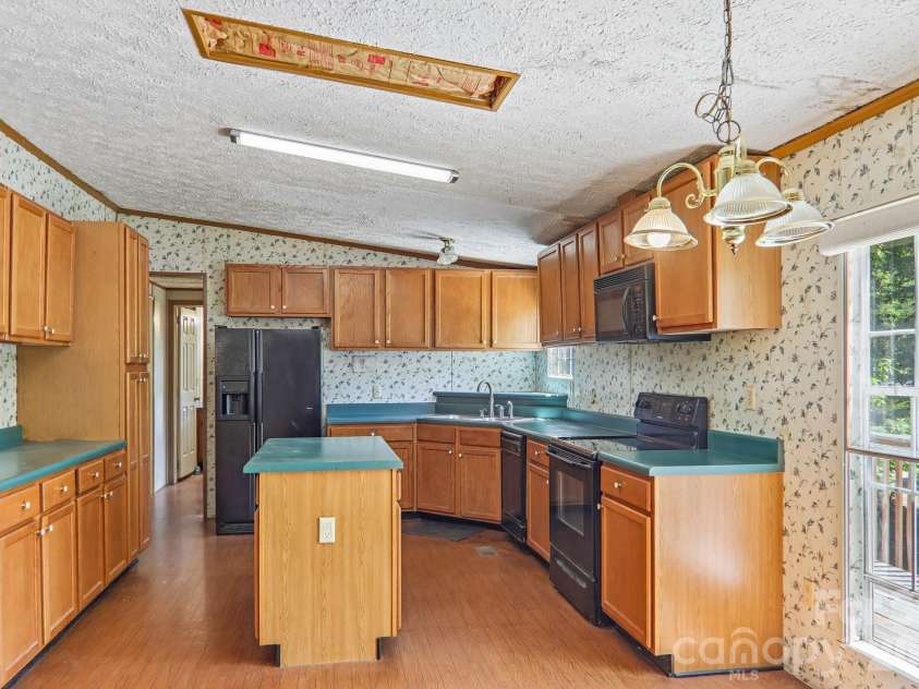 125 Cove Creek Drive, Rutherfordton, NC 28139.  MLS# CAR4384010, YatesRealty ID 24863. 