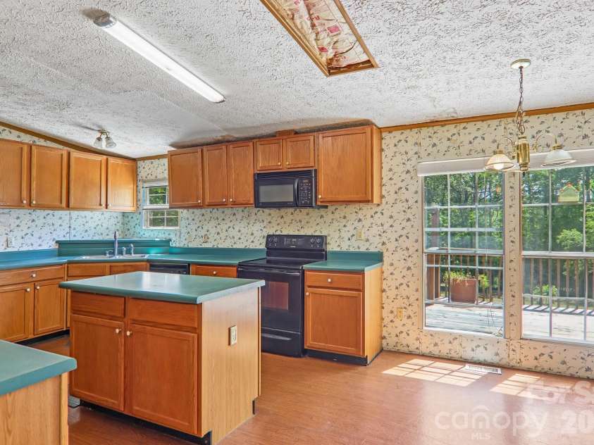 125 Cove Creek Drive, Rutherfordton, NC 28139.  MLS# CAR4384010, YatesRealty ID 24863. 