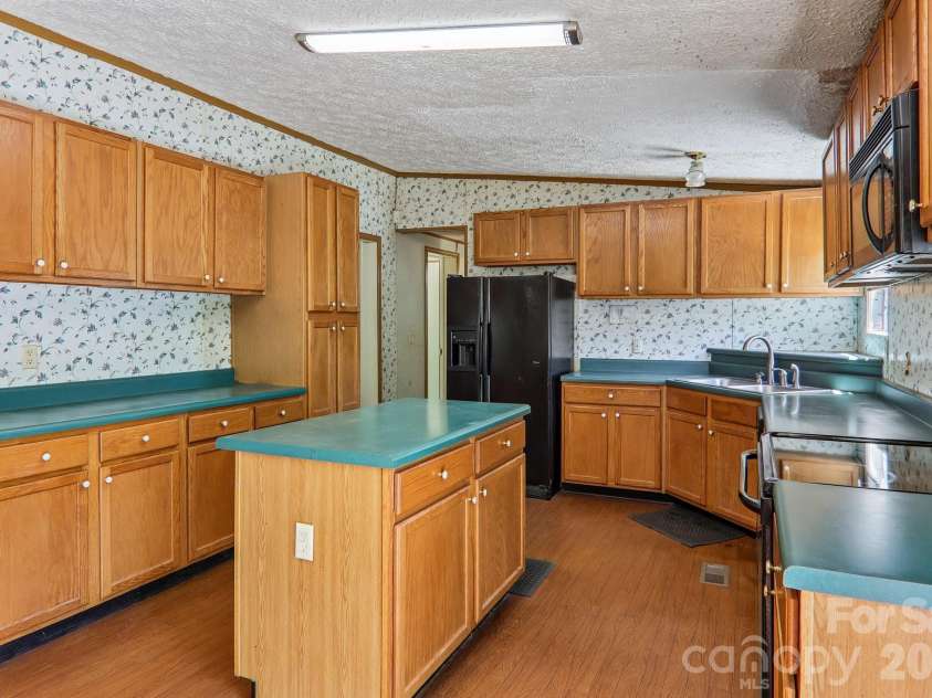 125 Cove Creek Drive, Rutherfordton, NC 28139.  MLS# CAR4384010, YatesRealty ID 24863. 
