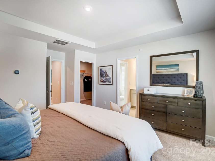 2465 Hedgecliff Road, Kannapolis, NC 28025.  MLS# CAR4270014, YatesRealty ID 24864. Photo Similar to Subject Property