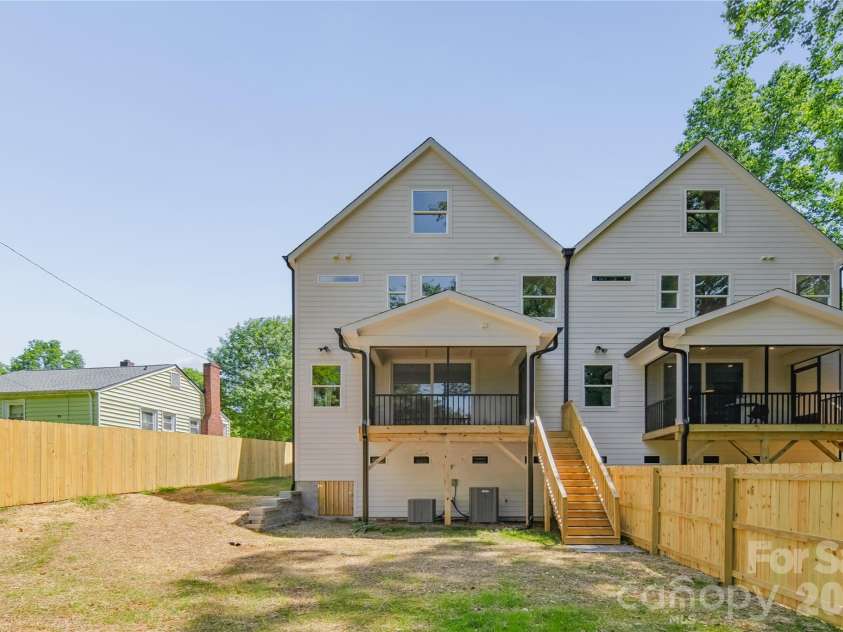 2812 Phillips Avenue, Charlotte, NC 28208.  MLS# CAR4380332, YatesRealty ID 24864. 