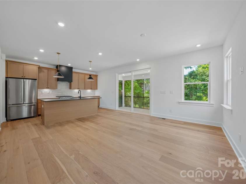 2812 Phillips Avenue, Charlotte, NC 28208.  MLS# CAR4380332, YatesRealty ID 24864. 