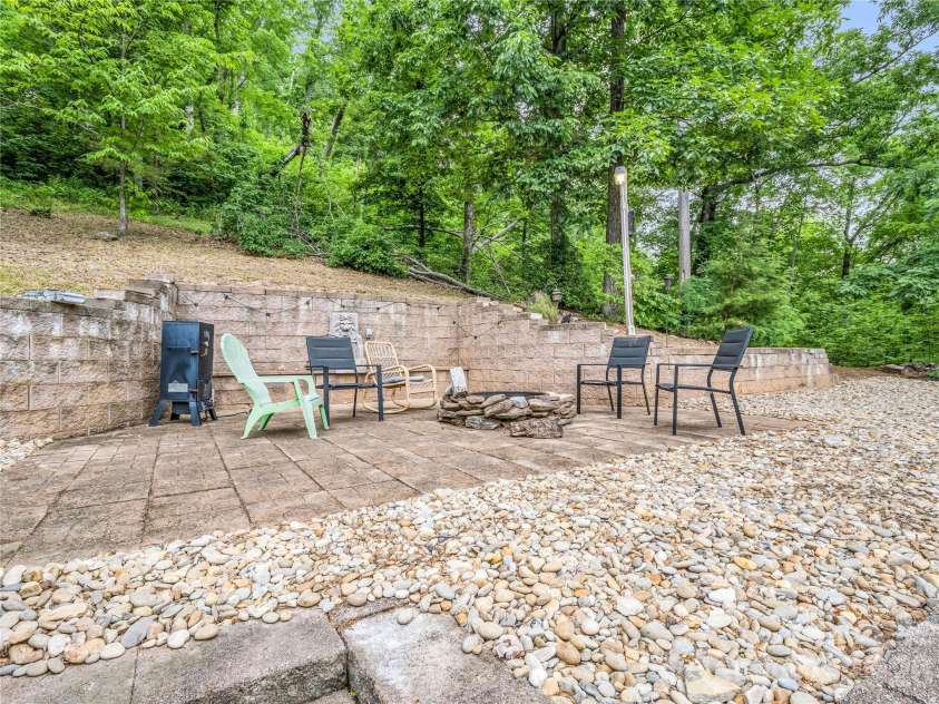 122 Raptor Court, Lake Lure, NC 28746.  MLS# CAR4383793, YatesRealty ID 24865. 