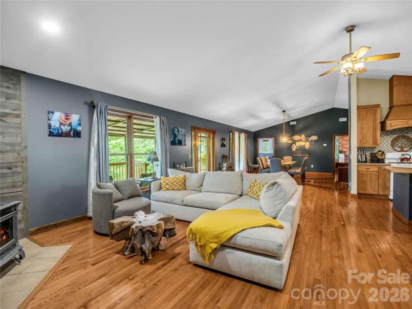 122 Raptor Court, Lake Lure, NC 28746.  MLS# CAR4383793, YatesRealty ID 24865. 