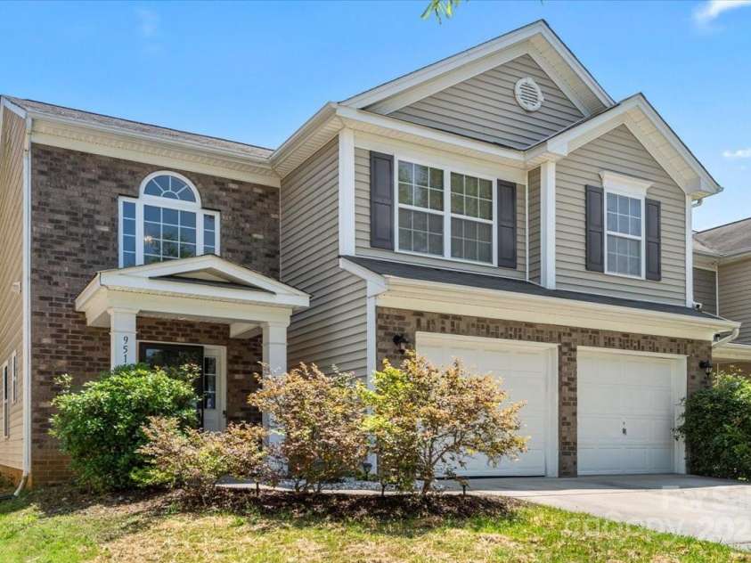 9511 Turning Wheel Drive, Charlotte, NC 28214.  MLS# CAR4270402, YatesRealty ID 24865. 