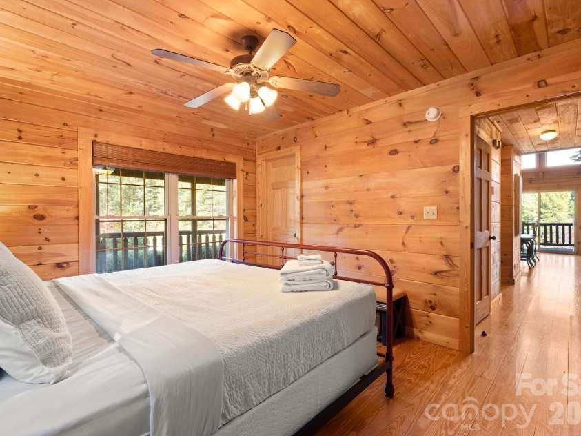 105 Palisade Drive, Mill Spring, NC 28756.  MLS# CAR4384255, YatesRealty ID 24866. 