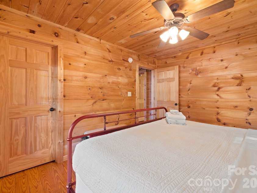 105 Palisade Drive, Mill Spring, NC 28756.  MLS# CAR4384255, YatesRealty ID 24866. 
