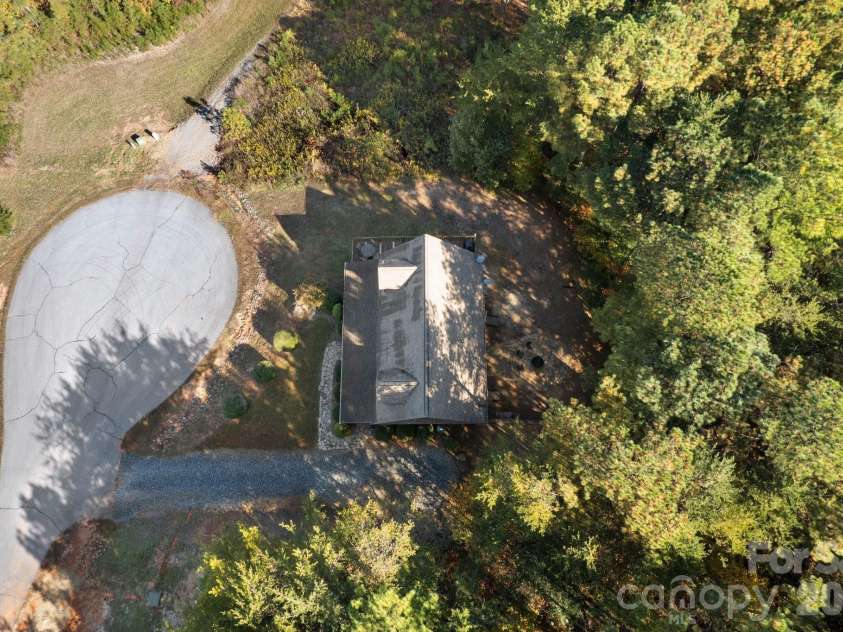 105 Palisade Drive, Mill Spring, NC 28756.  MLS# CAR4384255, YatesRealty ID 24866. 