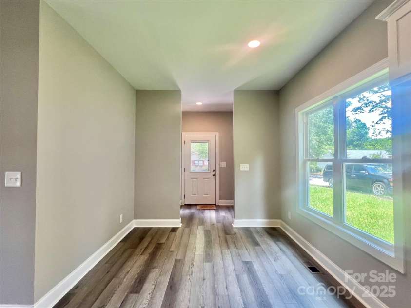 325 Jordan Avenue, Spencer, NC 28159.  MLS# CAR4269843, YatesRealty ID 24867. Dining Area