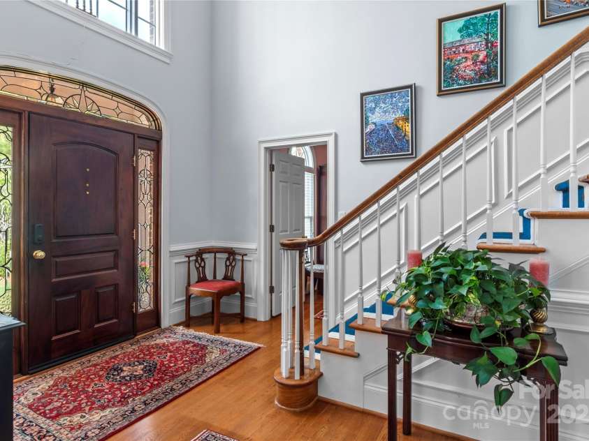 3129 Bentley Court, Winston Salem, NC 27104.  MLS# CAR4272483, YatesRealty ID 24868. 