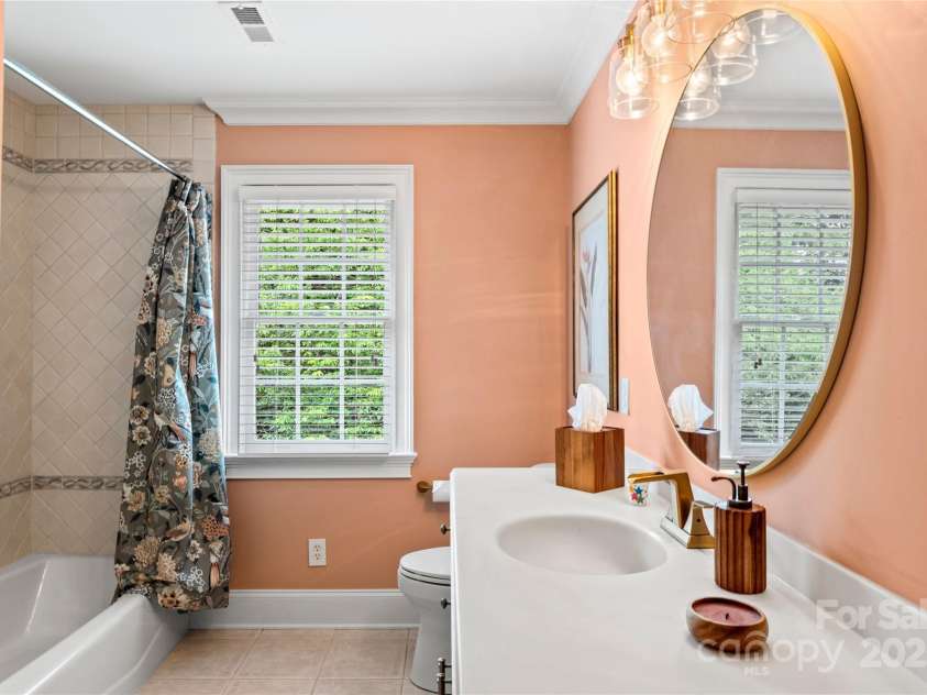 3129 Bentley Court, Winston Salem, NC 27104.  MLS# CAR4272483, YatesRealty ID 24868. 