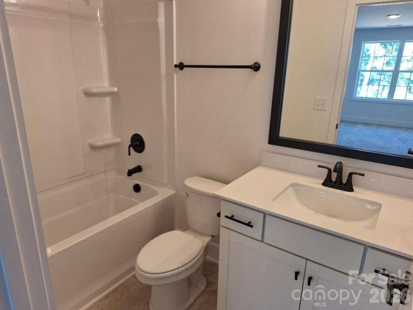 5115 Colchester Court, Catawba, NC 28609.  MLS# CAR4366234, YatesRealty ID 24868. Bedroom #2's Bathroom
