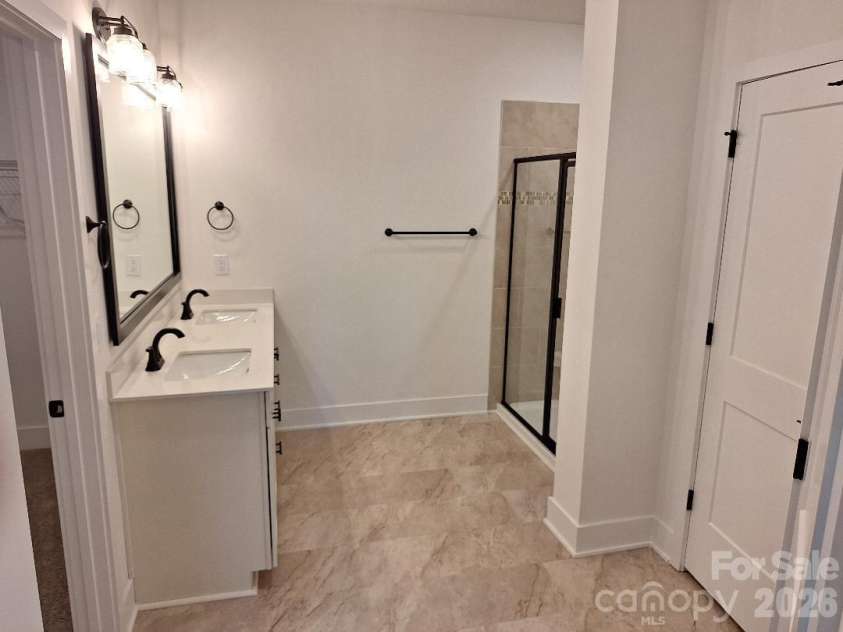 5115 Colchester Court, Catawba, NC 28609.  MLS# CAR4366234, YatesRealty ID 24868. Primary Bathroom