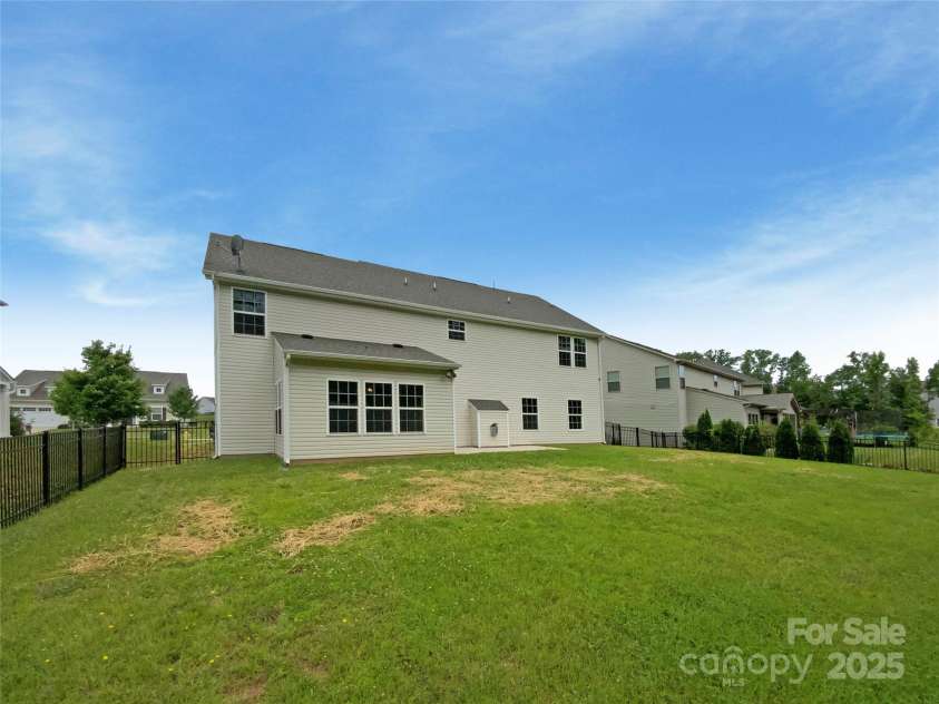 2382 Drake Mill Lane, Concord, NC 28025.  MLS# CAR4272161, YatesRealty ID 24869. 