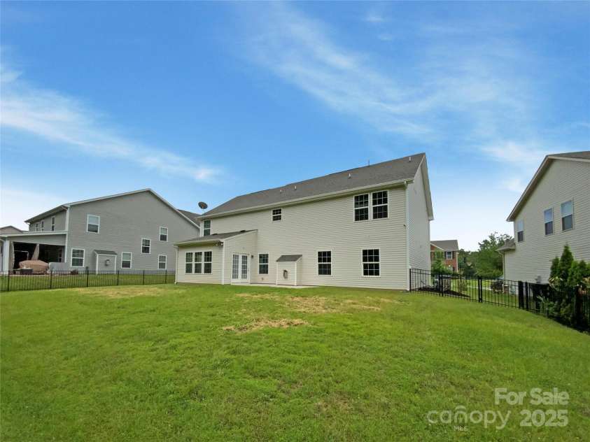 2382 Drake Mill Lane, Concord, NC 28025.  MLS# CAR4272161, YatesRealty ID 24869. 