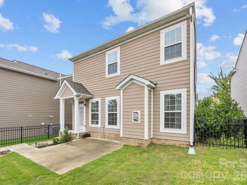 4028 Whittier Lane, Tega Cay, SC 29708.  MLS# CAR4373677, YatesRealty ID 24869. 