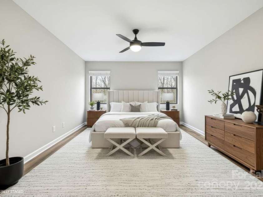 1605 Abbey Circle, Asheville, NC 28805.  MLS# CAR4332167, YatesRealty ID 2487. Virtually staged