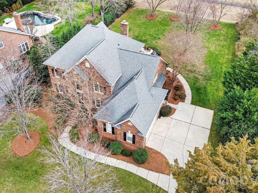 6919 Seton House Lane, Charlotte, NC 28277.  MLS# CAR4350375, YatesRealty ID 2487. 