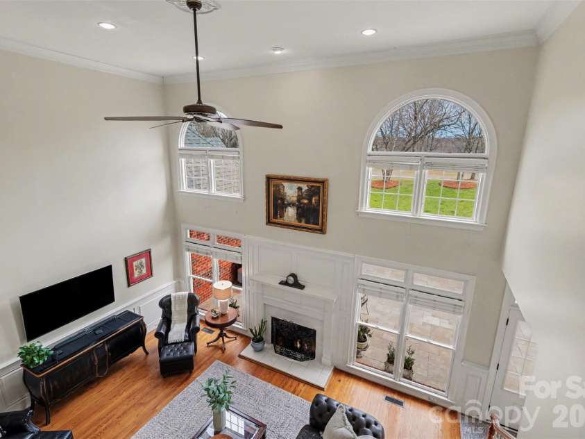 6919 Seton House Lane, Charlotte, NC 28277.  MLS# CAR4350375, YatesRealty ID 2487. Beautiful Golf Course views