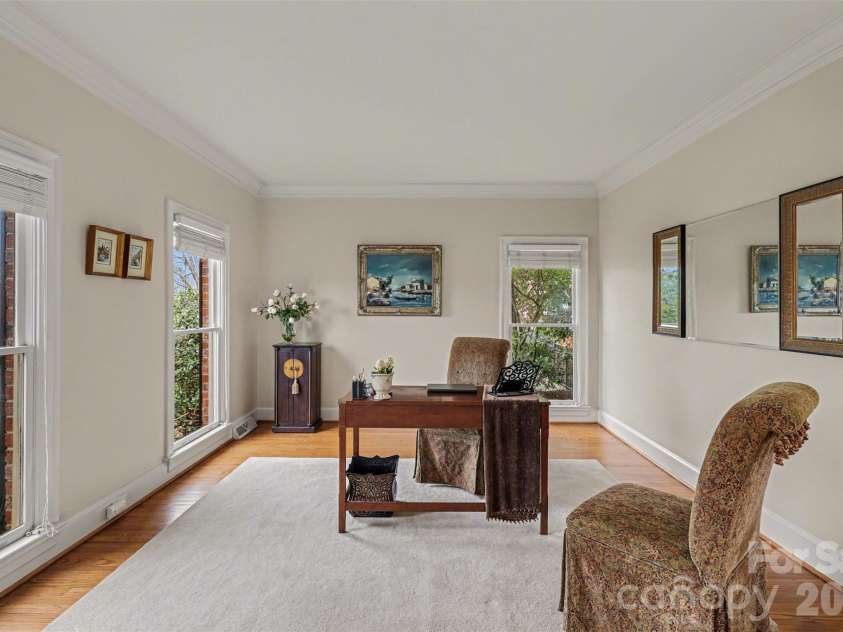 6919 Seton House Lane, Charlotte, NC 28277.  MLS# CAR4350375, YatesRealty ID 2487. Office / Flex space. Front room