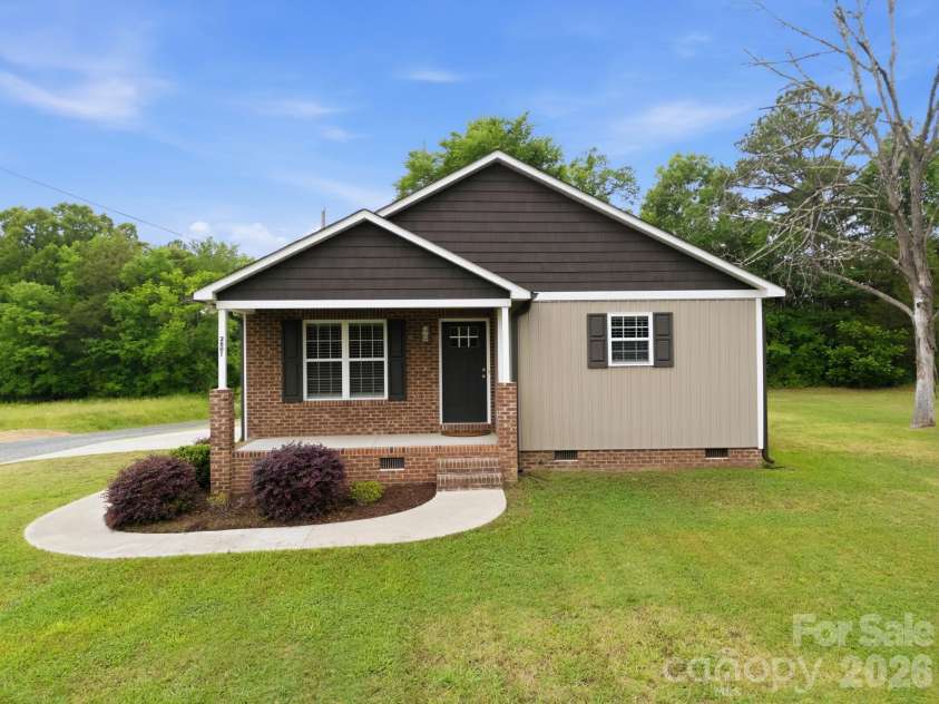 2601 Penninger Road, Concord, NC 28025.  MLS# CAR4381603, YatesRealty ID 24870. 