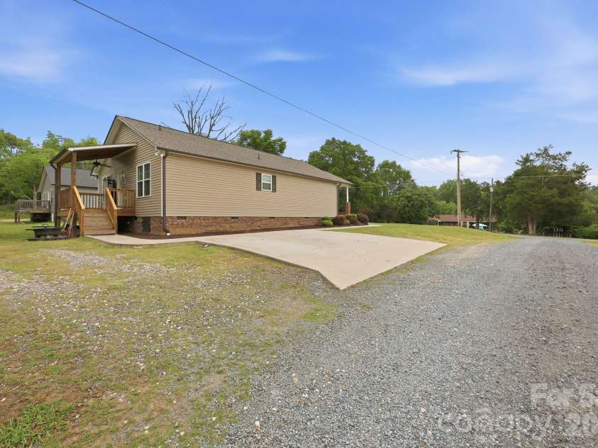 2601 Penninger Road, Concord, NC 28025.  MLS# CAR4381603, YatesRealty ID 24870. 