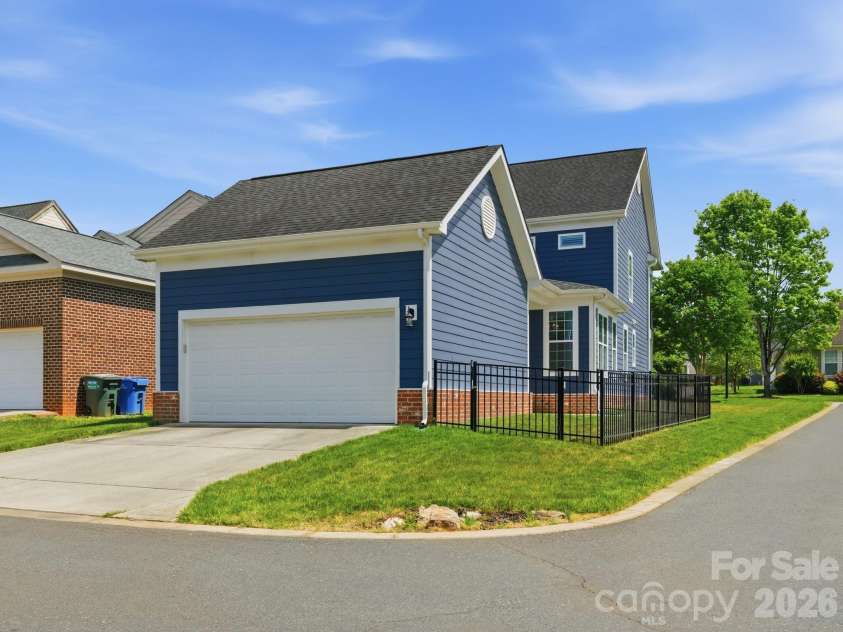 4217 Patriots Hill Road, Mint Hill, NC 28227.  MLS# CAR4375797, YatesRealty ID 24873. 