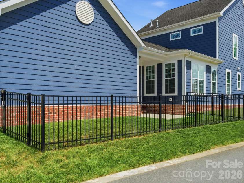 4217 Patriots Hill Road, Mint Hill, NC 28227.  MLS# CAR4375797, YatesRealty ID 24873. 