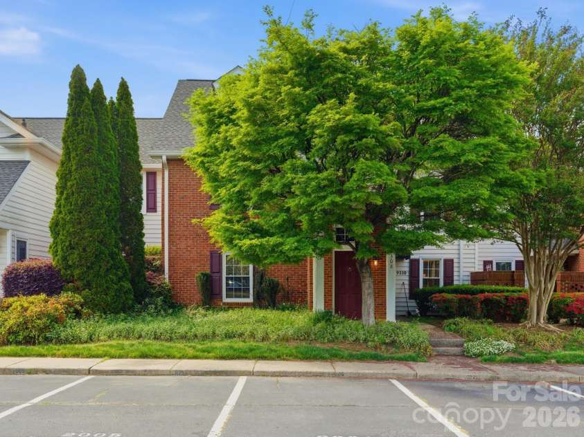 4217 Patriots Hill Road, Mint Hill, NC 28227.  MLS# CAR4375797, YatesRealty ID 24873. 
