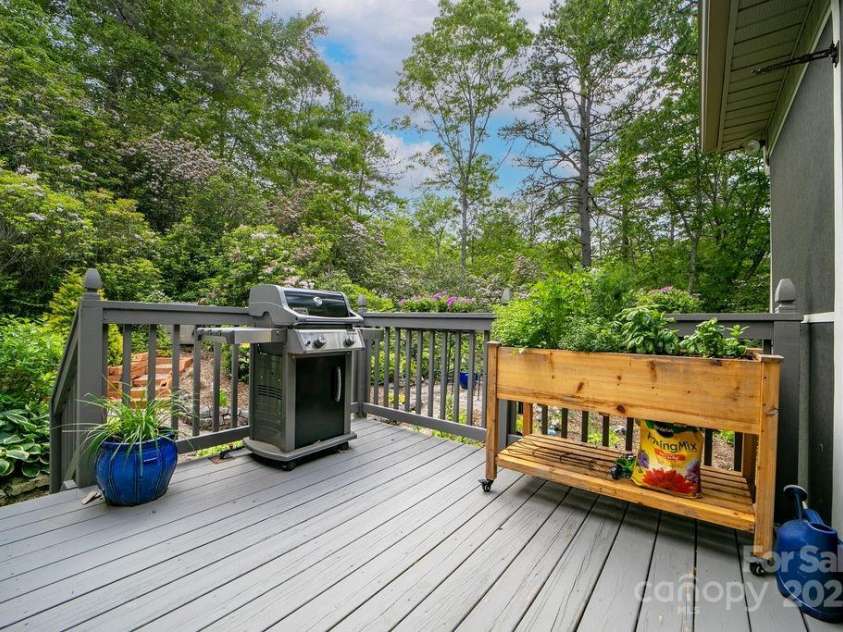92 Nodatsi Court, Brevard, NC 28712.  MLS# CAR4268723, YatesRealty ID 24873. Open deck for sunning or grilling