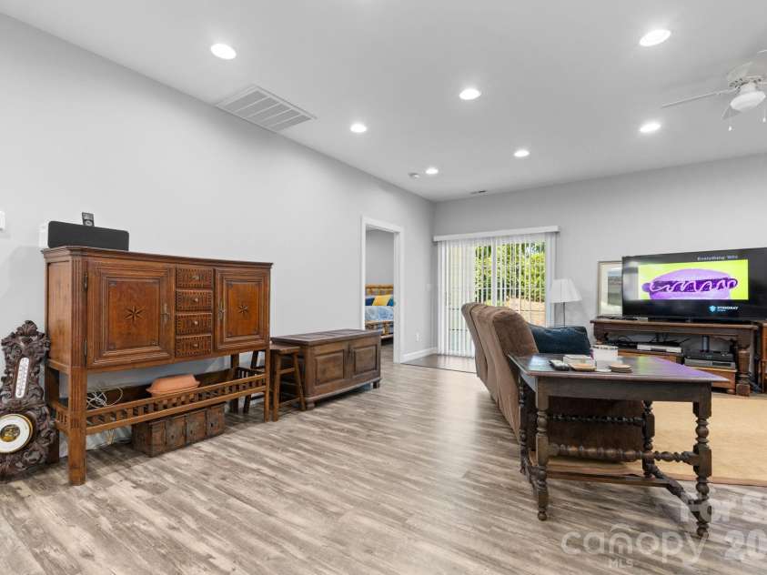 202 Ivy Court, Morganton, NC 28655.  MLS# CAR4384932, YatesRealty ID 24874. 