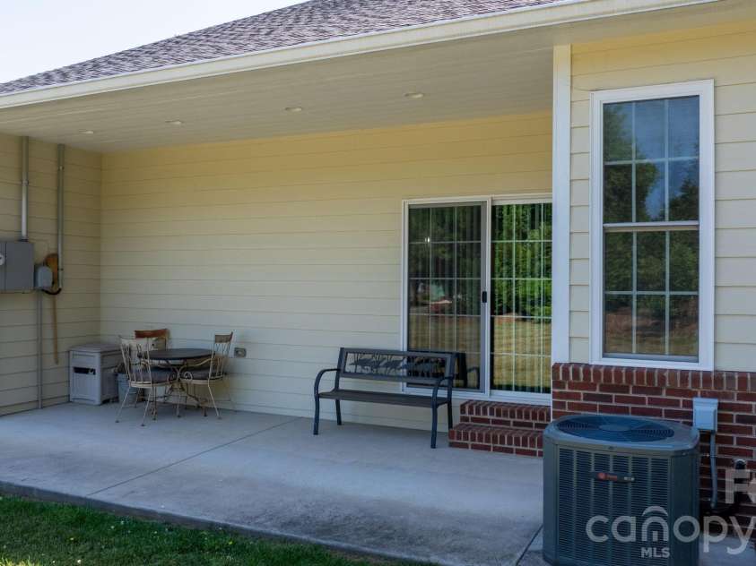 202 Ivy Court, Morganton, NC 28655.  MLS# CAR4384932, YatesRealty ID 24874. Back porch
