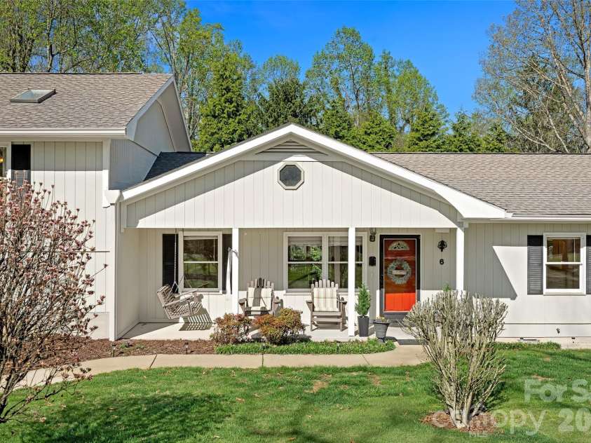 6 Mulberry Drive, Arden, NC 28704.  MLS# CAR4369188, YatesRealty ID 24876. 