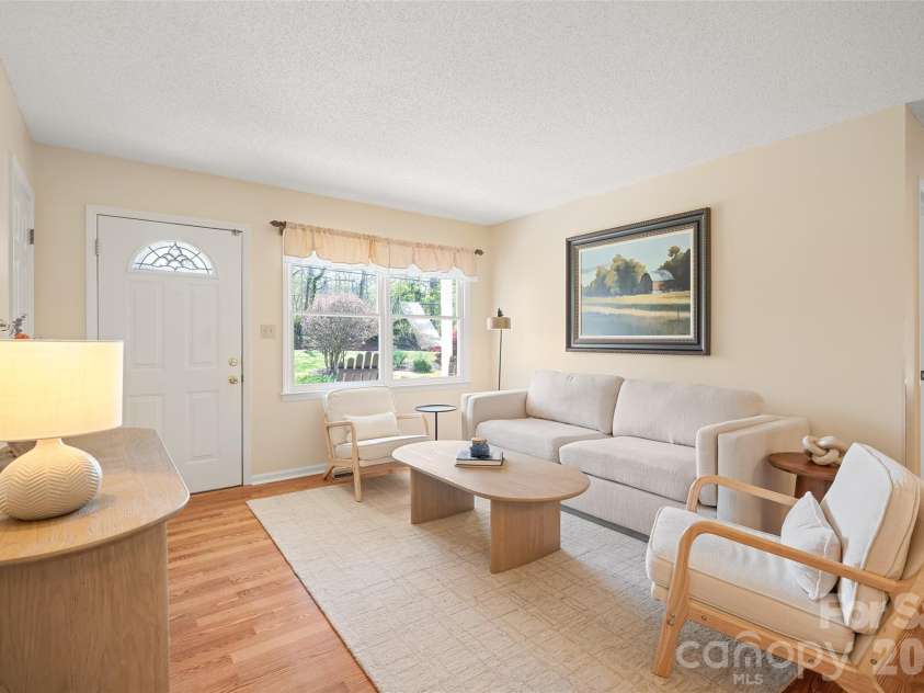 6 Mulberry Drive, Arden, NC 28704.  MLS# CAR4369188, YatesRealty ID 24876. 