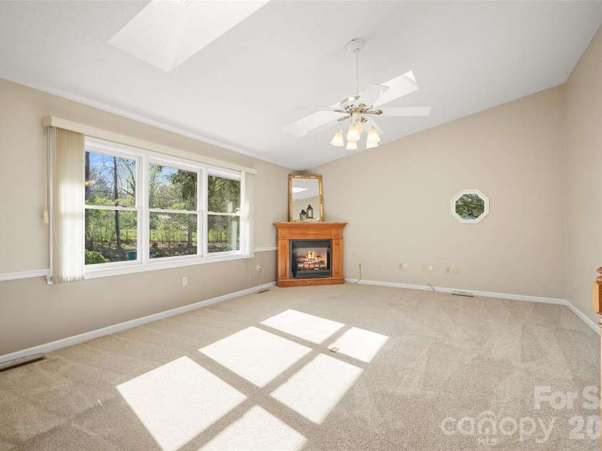 6 Mulberry Drive, Arden, NC 28704.  MLS# CAR4369188, YatesRealty ID 24876. 