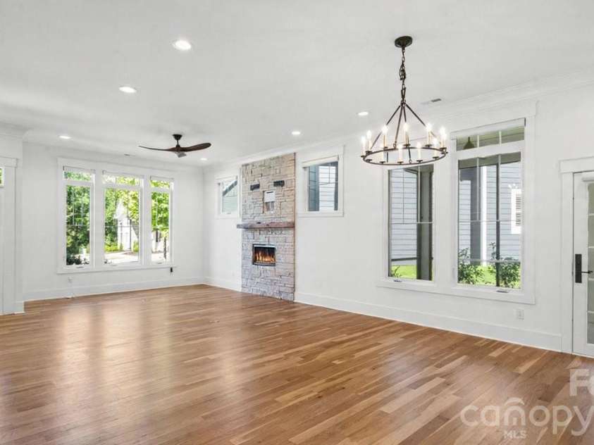 14140 Shelburne Village Drive, Charlotte, NC 28278.  MLS# CAR4375339, YatesRealty ID 24877. 
