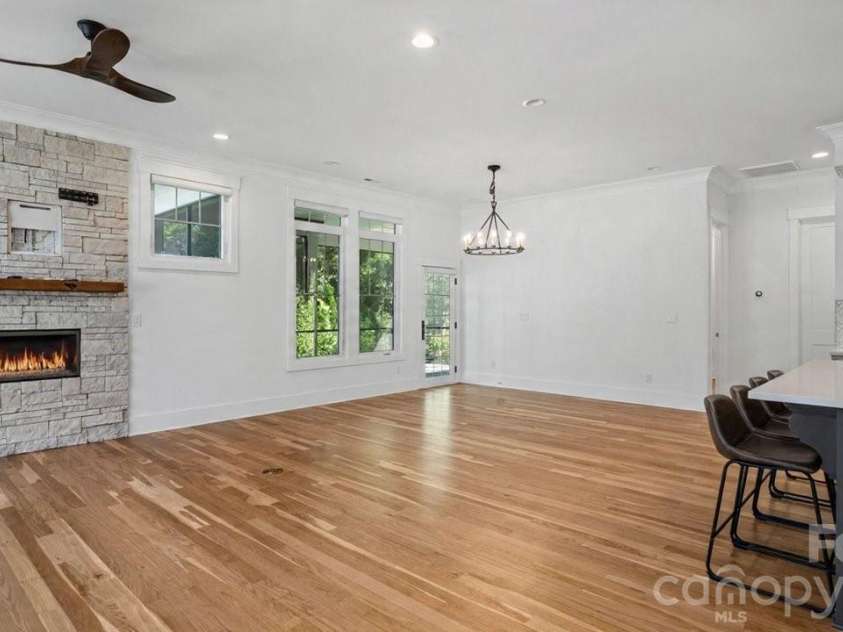 14140 Shelburne Village Drive, Charlotte, NC 28278.  MLS# CAR4375339, YatesRealty ID 24877. 