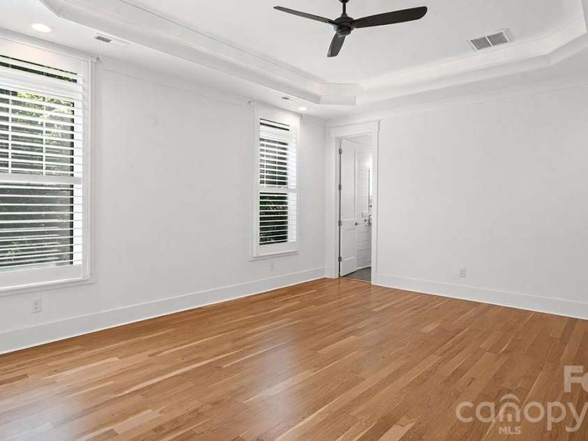 14140 Shelburne Village Drive, Charlotte, NC 28278.  MLS# CAR4375339, YatesRealty ID 24877. 