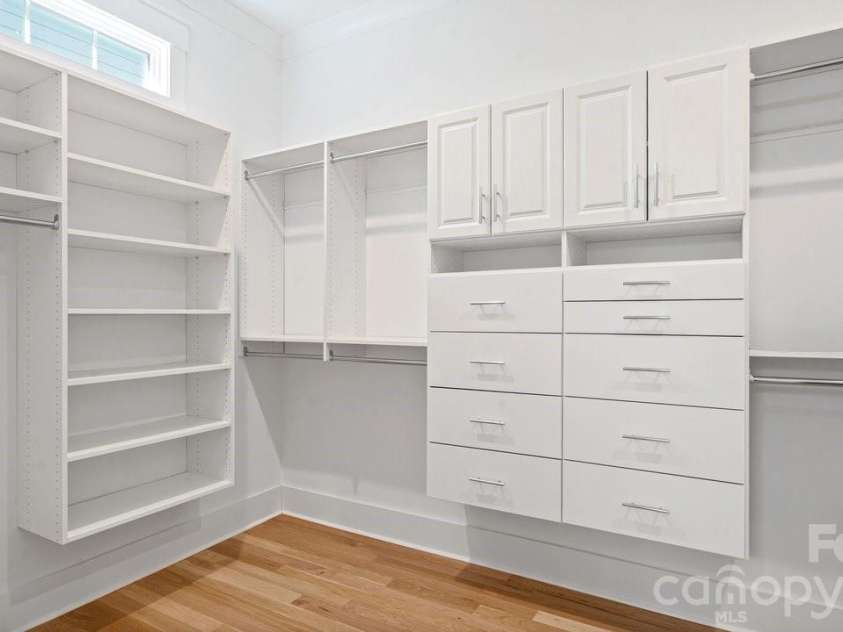14140 Shelburne Village Drive, Charlotte, NC 28278.  MLS# CAR4375339, YatesRealty ID 24877. 