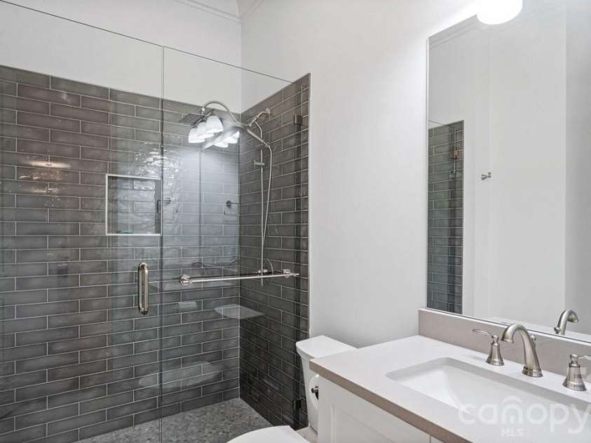 14140 Shelburne Village Drive, Charlotte, NC 28278.  MLS# CAR4375339, YatesRealty ID 24877. 