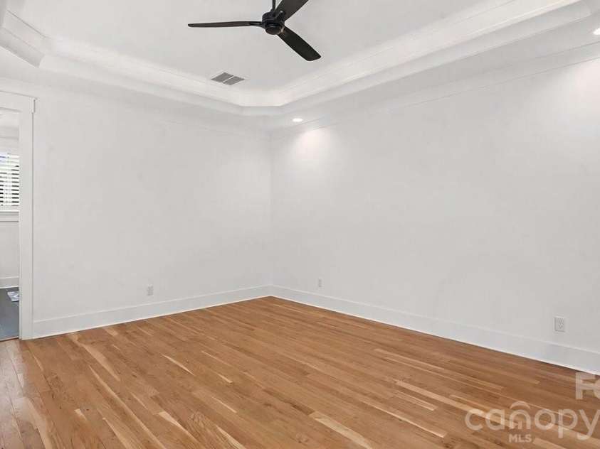 14140 Shelburne Village Drive, Charlotte, NC 28278.  MLS# CAR4375339, YatesRealty ID 24877. 