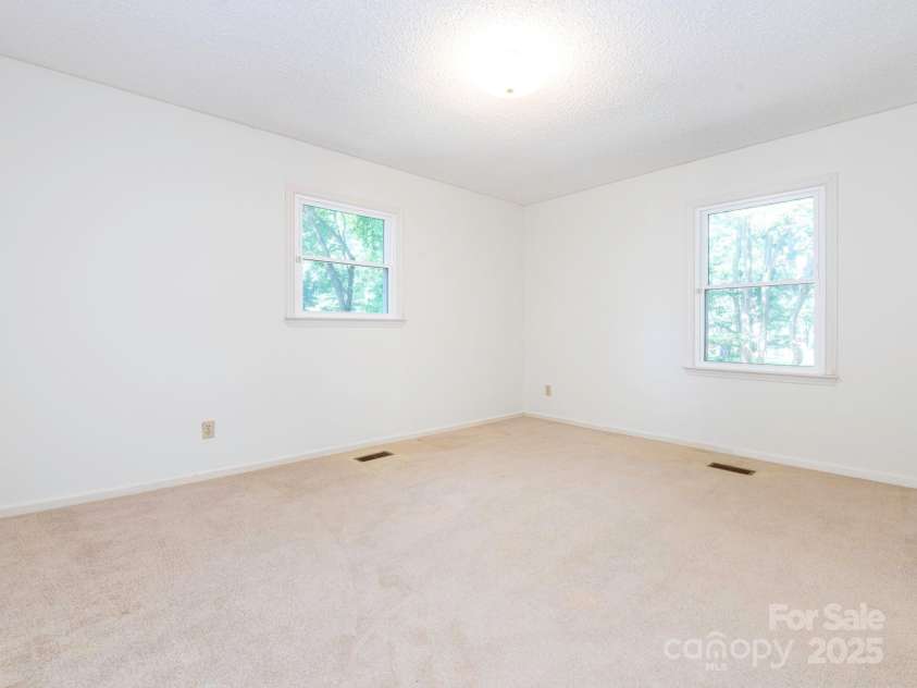 2222 Hearthstone Drive, Gastonia, NC 28056.  MLS# CAR4256250, YatesRealty ID 24878. Bedroom 3