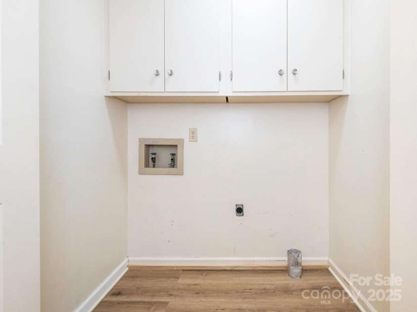 2222 Hearthstone Drive, Gastonia, NC 28056.  MLS# CAR4256250, YatesRealty ID 24878. Laundry Room