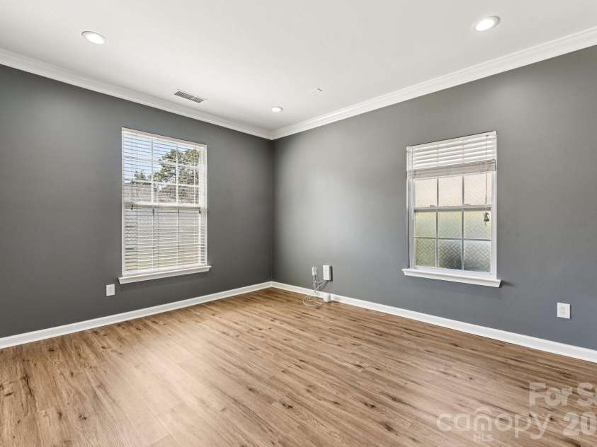 2632 Windsor Chase Drive, Matthews, NC 28105.  MLS# CAR4304091, YatesRealty ID 24879. Flex room