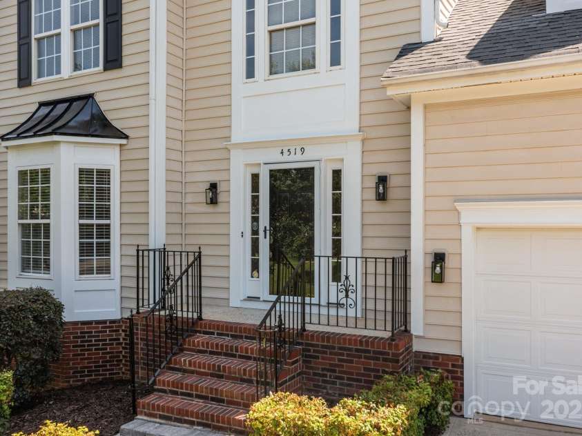 4519 Rock Stream Drive, Charlotte, NC 28269.  MLS# CAR4272079, YatesRealty ID 24879. 