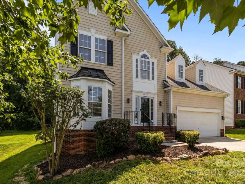 4519 Rock Stream Drive, Charlotte, NC 28269.  MLS# CAR4272079, YatesRealty ID 24879. 