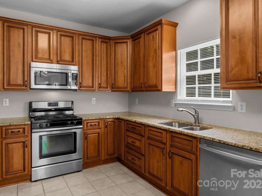 4519 Rock Stream Drive, Charlotte, NC 28269.  MLS# CAR4272079, YatesRealty ID 24879. 