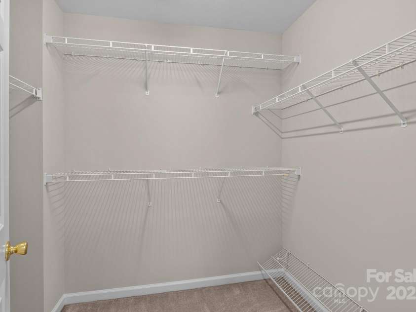 4519 Rock Stream Drive, Charlotte, NC 28269.  MLS# CAR4272079, YatesRealty ID 24879. 