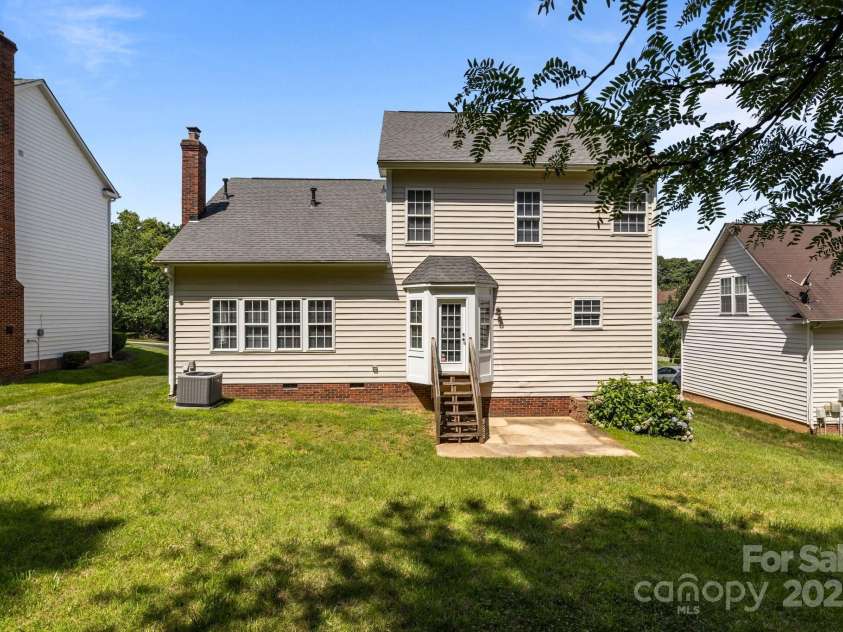 4519 Rock Stream Drive, Charlotte, NC 28269.  MLS# CAR4272079, YatesRealty ID 24879. 