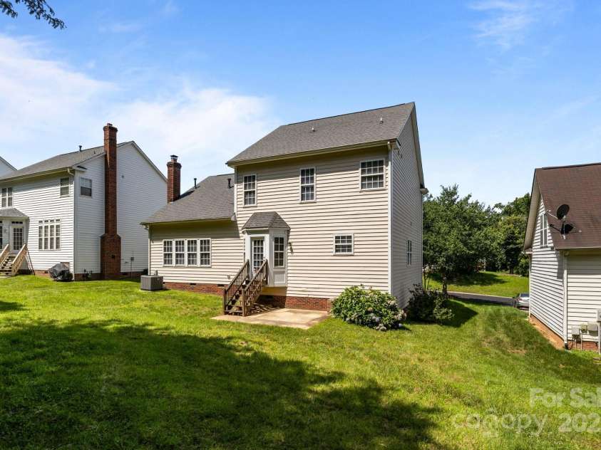 4519 Rock Stream Drive, Charlotte, NC 28269.  MLS# CAR4272079, YatesRealty ID 24879. 